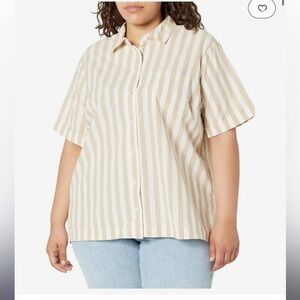 Madewell Plus Signature Poplin Short-Sleeve Button-Down Shirt in Leray Stripe